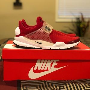 Nike Sockdart